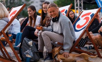 Ö3 Silent Cinema legt Open Air Kino Tour-Stopp in Ansfelden ein
