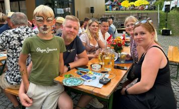 Martinshof Kematen wird Bühne für das Familienfest in Blau