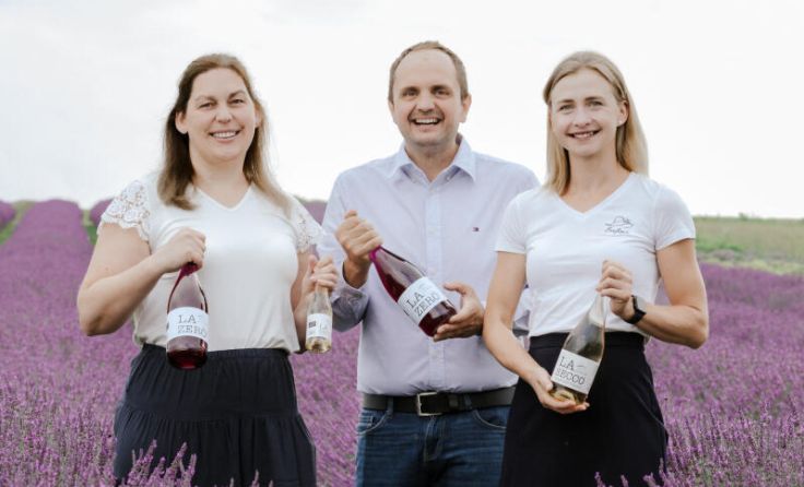 (V. l.) Barbara und Stephan Peterseil mit Carina Hanl (Foto: Agnes Mutschler)