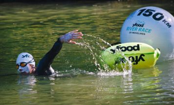 Weltrekordversuch in der Donau endet nach 153 Kilometern in Grein