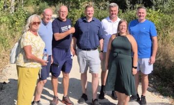 Neue Radwegverbindung in Pucking offiziell eröffnet