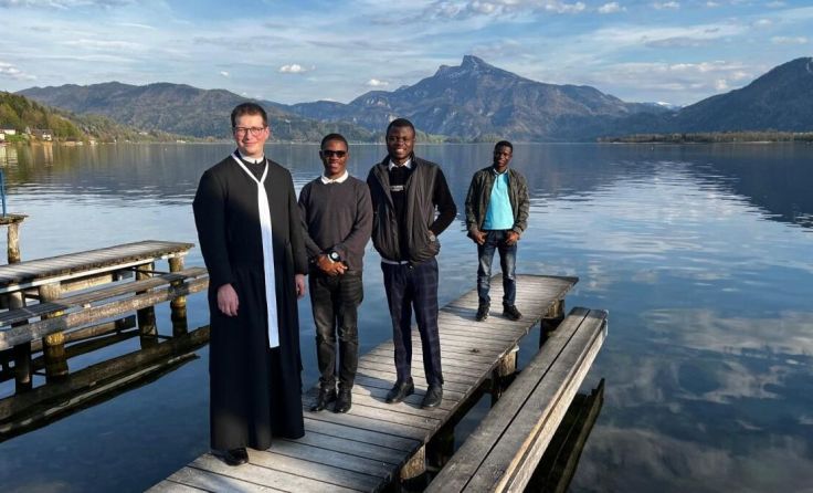 (v. l.) Tobias Kaiser, Gabriel Kiyeta, Fortuna Mbanga und Josue Pianzi (Foto: Stift St. Florian)