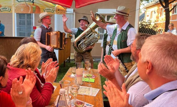 Die Liedertafel Naarn veranstaltet einen geselligen Sängerheurigen. (Foto: Liedertafel)