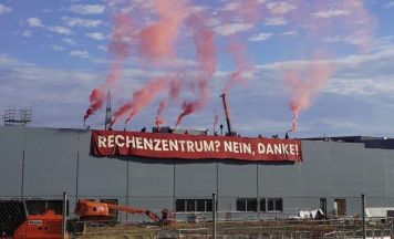 Protest auf Google-Baustelle in Kronstorf
