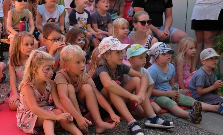 Besucher des Spielplatzfestes in Gallneukirchen (Foto: SPÖ Gallneukirchen)