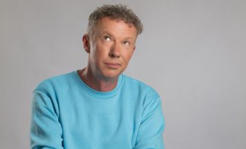 Mario Sacher gastiert mit „Schön. Schöner. Jetzt!“ in Zwettl an der Rodl