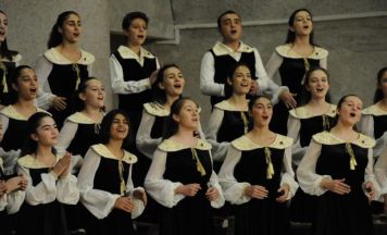 Little Singers of Armenia singen im Stift Sankt Florian