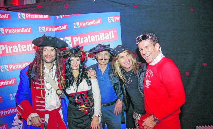 Rund 1700 Narren trafen sich beim Ister-Piratenball. (RV Ister/Christian Holzinger)
