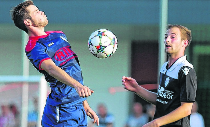 Auf ein 2:2-Remis „einigten“ sich SC Kronstorf und SU Wolfern. Foto: Moser