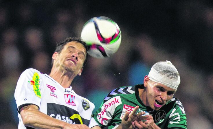 Florian Hart (r.) besiegte mit der SVR Altach (l. Alexander Pöllhuber). Foto: GEPA