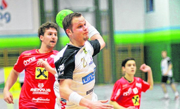 Mit dem HC LINZ AG ins Viertelfinale will Manuel Papsch (M.). Foto: Wolfgang Pichler