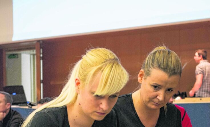 Auch spielfreudige Ladies drehten im Neuen Rathaus Linz auf. Foto: Askö WAL 05