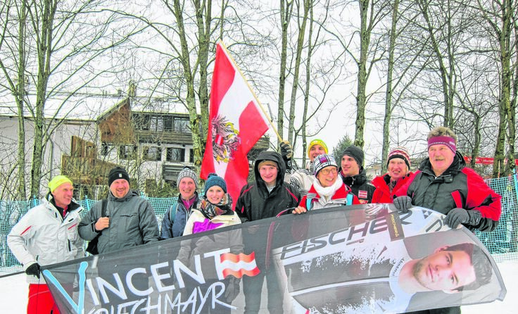 Viel Stimmung bringen die treuen Fans von Vincent Kriechmayr mit. Fotos: Fanklub