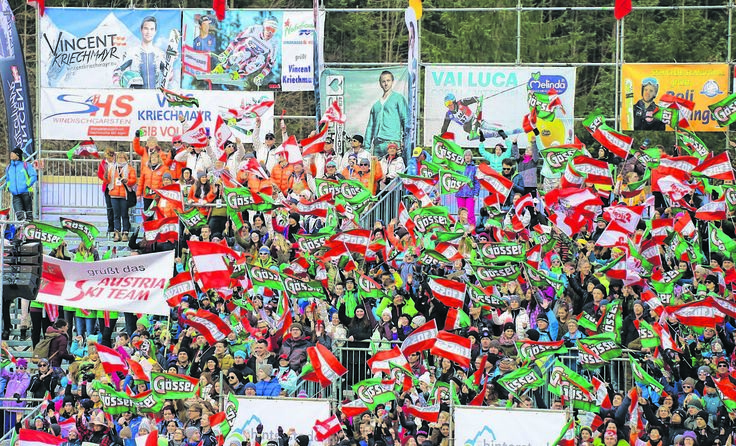 Mehr als 41.000 Zuschauer wollten die drei Rennen live sehen. Fotos: Hörmandinger