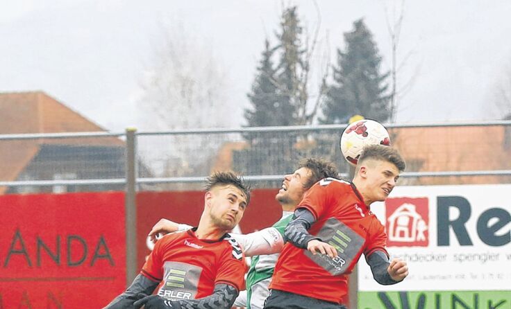 Neuhofen/Ried gewann den Frühjahrs-Heimauftakt gegen den FC Wels. Foto: Dietmaier
