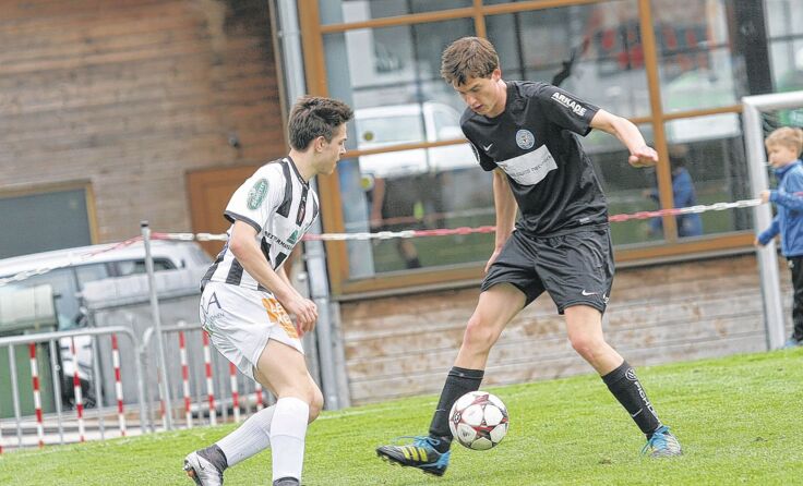 St. Martin 1b (r. Michael Gierlinger) schoss Feldkirchen/D. 4:0 weg. Foto: Pirkes