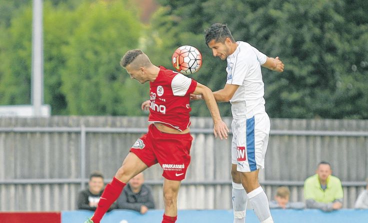 Liga-Heimkehrer Grieskirchen (l. Harun Sulimani) fertigte Vorwärts ab. Foto: Pirkes