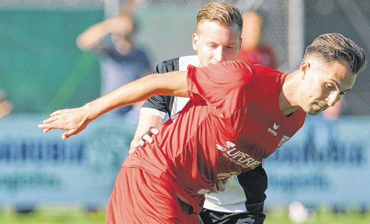 Ali Hamdemir gewann mit Aufsteiger Askö Oedt gegen SU Weißkirchen 1:0. Foto: Meier