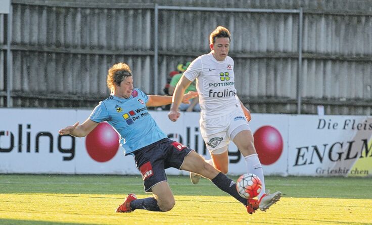 Fabian Wimmleitner (l.) ging mit Gurten in Grieskirchen 1:4 unter. Fotos: Pirkes