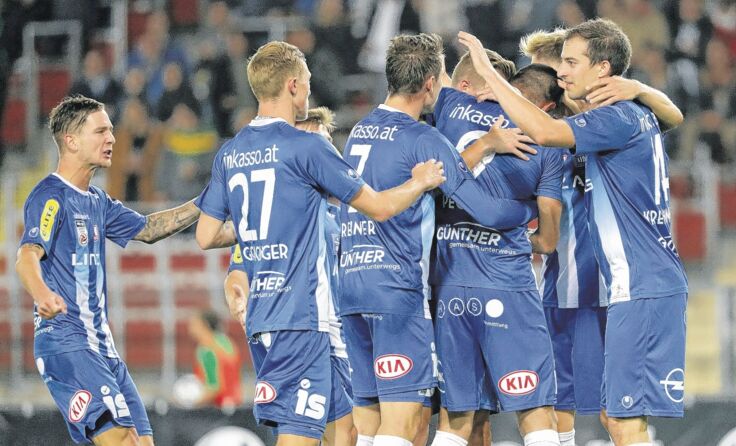 Mit dem 2:0 machte Florian Krennmayr (r.) den Sack endgültig zu. Foto: GEPA
