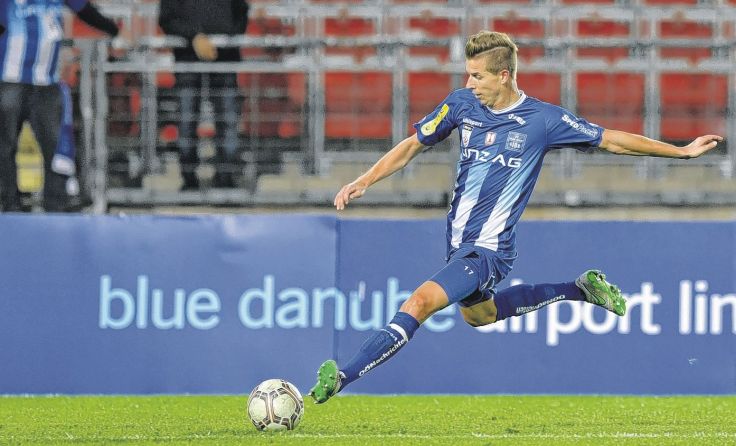 Thomas Hinum schoss Blau-Weiß ins Heimglück gegen Mitaufsteiger Horn. Foto: GEPA
