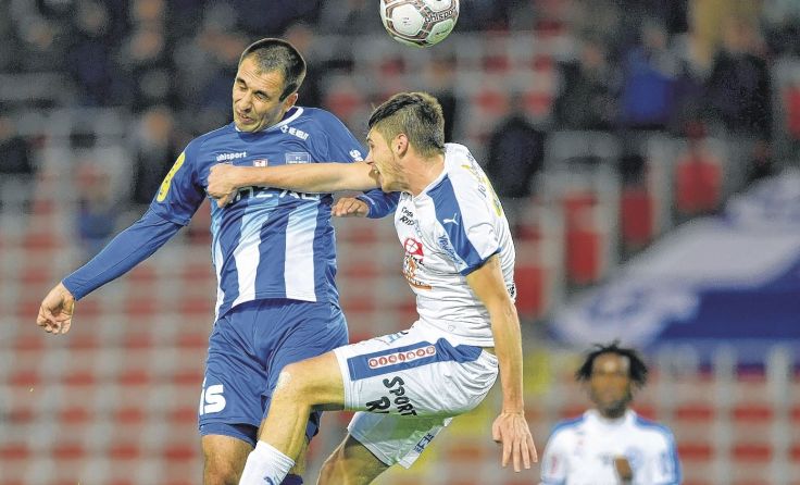 Nach vier Remis in Serie empfängt Blau-Weiß (l.) den FC Liefering. Foto: GEPA