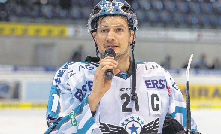 Eine zumindest dreiwöchige Zwangspause muss Kapitän Philipp Lukas einlegen. Foto: BWL/Eisenbauer