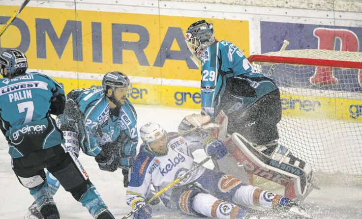 Die Black Wings besiegten auswärts den Villacher SV 5:2.Foto: BWL/Eisenbauer