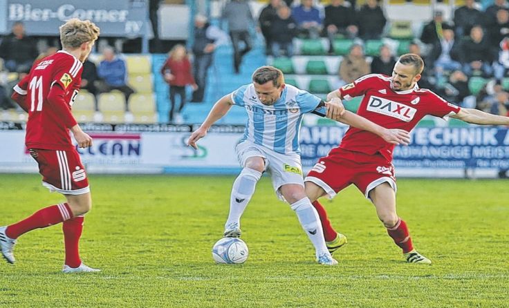 Torlos trennten sich Herbstmeister Andorf (r.) und Schwanenstadt. Foto: Hörmandinger