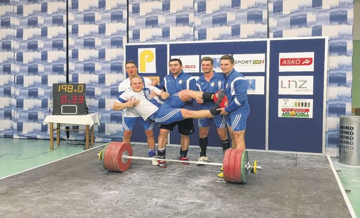 Die bärenstarken Männer des SK Voest Linz Foto: SKV