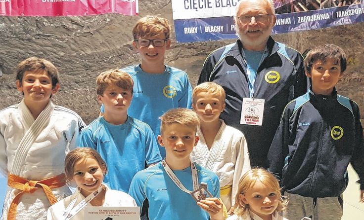 Die Talente des Judozentrums Rapso Linz mit Trainer Günther Brandtner. Foto: JZ