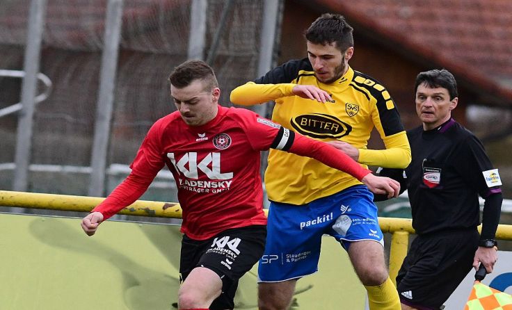 SKM-Kapitän Manuel Deixler (l.) traf beim 3:0-Sieg zur Führung. Foto: Meier