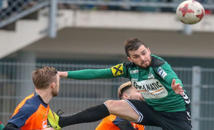 Einen Punkt holte Milos Mitrovic (r.) mit den Jungen Wikingern Ried. Foto: Furtner