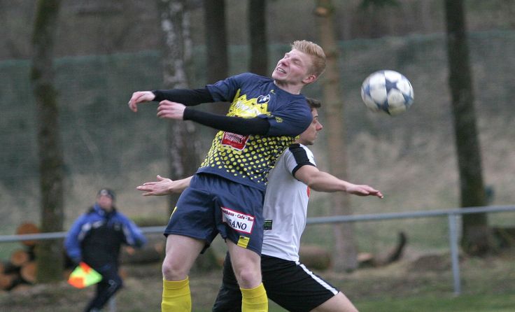 Remis trennten sich Haslach (l. Lukas Spindelböck) und Herzogsdorf/N. Foto: Pirkes