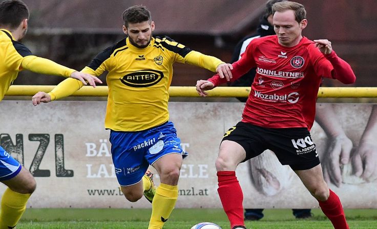 Hattrickschütze Stefan Arzt (r.) ließ den SK St. Magdalena in Lembach jubeln. Foto: Meier