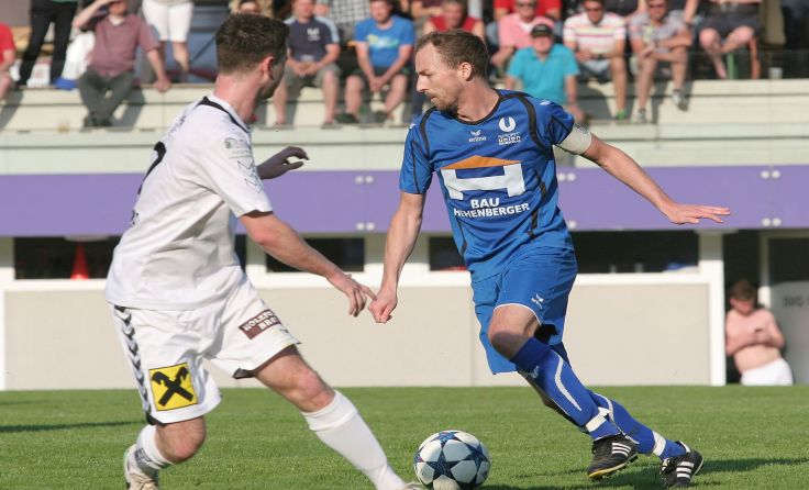 Kollerschlags Kapitän Franz Lanzerstorfer (r.) netzte zum Endstand ein. Foto: Pirkes