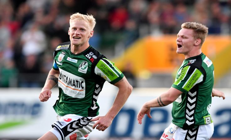 Thomas Fröschl (l.) schoss die SV Ried zum Heimsieg gegen Liefering. Foto: GEPA