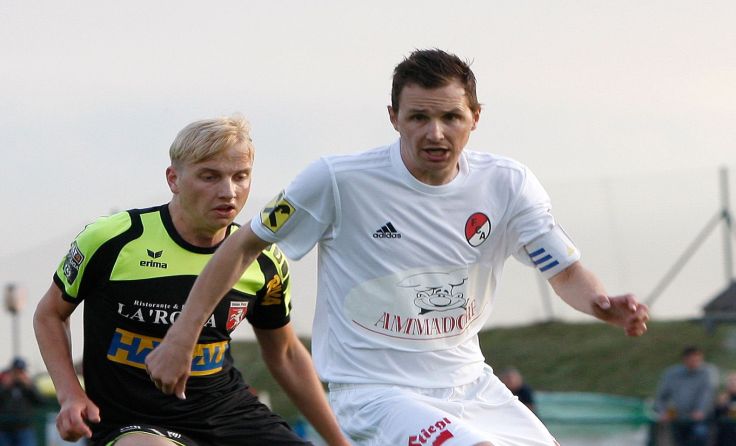 Kapitän Mario Illibauer (vo.) verlor mit Andorf im Mühlviertler Machland 1:3. Foto: Berles