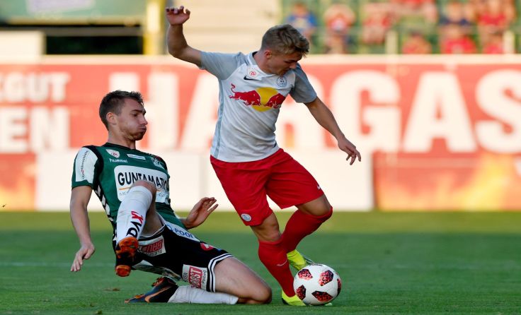 Neuer Tabellenführer mit der SV Guntamatic Ried ist Christian Schilling (l.). Foto: GEPA
