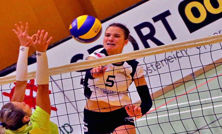 Co-Kapitänin Sophie Maass (hi.) spielte mit Linz-Steg in Tirol auf. Foto: Askö/Plohe