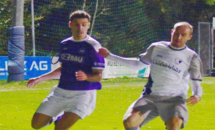 Raffael Baumann (l.) besiegte mit Admira Linz Naarn 3:0. Foto: Meier