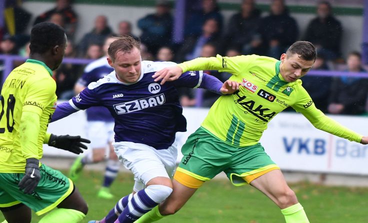 Aufsteiger HAKA Traun (r.) besiegte SK Admira Linz auswärts 3:2. Foto: Meier
