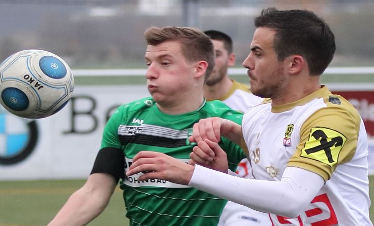 Hrvoje Bubalo (r.) holte mit dem ASV beim Herbstfinale einen Punkt. Foto: Moser