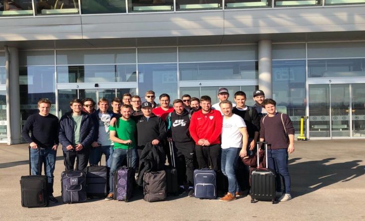 Nach Barcelona reisten 20 fußballbegeisterte Schweinbacher Jungs. Foto: Gollner