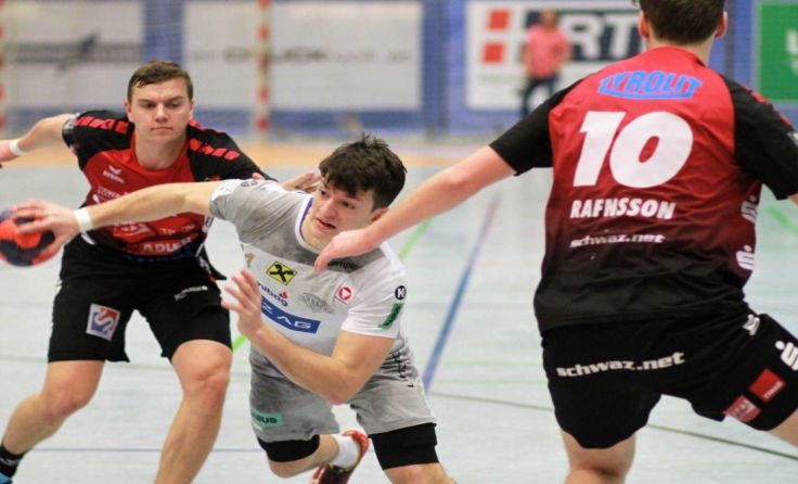 Moritz Bachmann (vo.) ging mit Linz gegen Schwaz unter. Foto: Wolfgang Pichler