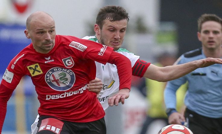 Gurtens Zoltan Toth (li.) besiegelte den Endstand im OÖ-Derby. Foto: Furtner