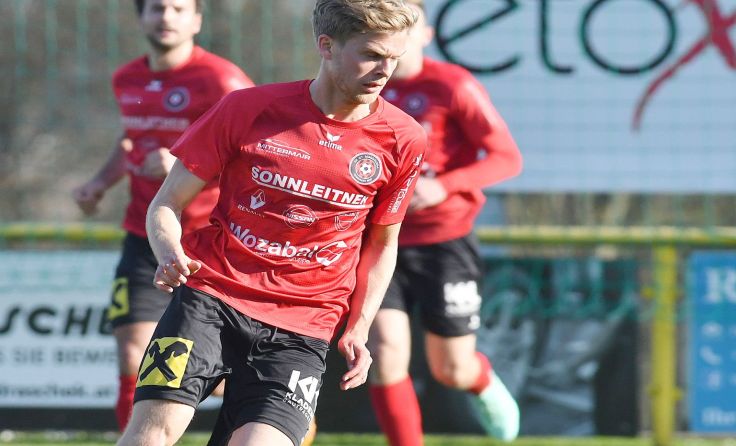Niklas Klaffenböck gewann mit St. Magdalena bei Aufsteiger Vorderweißenbach 2:0. Foto: Meier