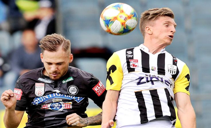 Philipp Wiesinger (re.) kehrte in die Startelf zurück und traf zur Führung. Foto: GEPA