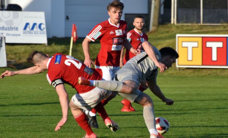 Titelanwärter SK Schärding spielte Abstiegskandidat SK Altheim aus. Foto: Vorich