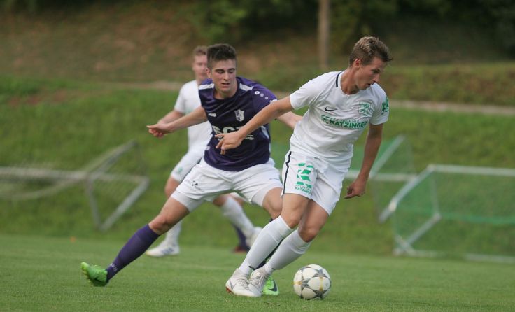 Thomas Appl (re.) verlor mit Sarleinsbach in Gramastetten 2:4. Foto: Pirkes